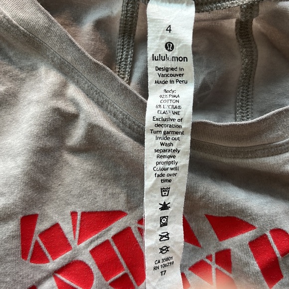 Lululemon  SEAWHEEZE muscle cropped tank size 4 - Picture 3 of 6